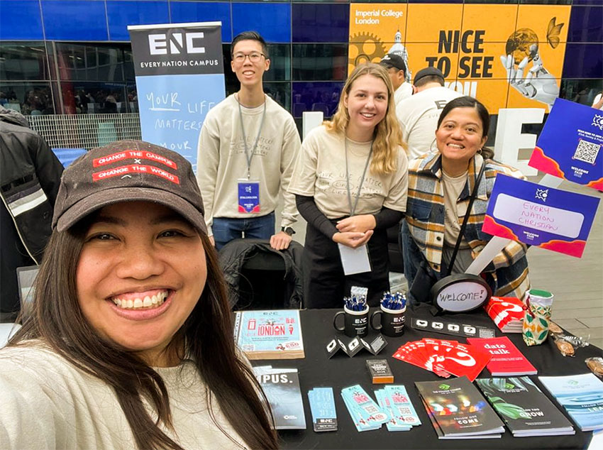 Short-term missionary connecting with locals on Ten Days short-term mission trip in Sydney, Australia